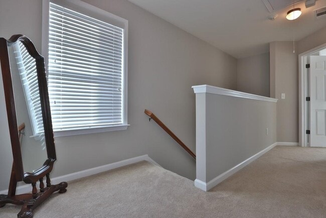 Building Photo - 501 Grove Field Ct NW