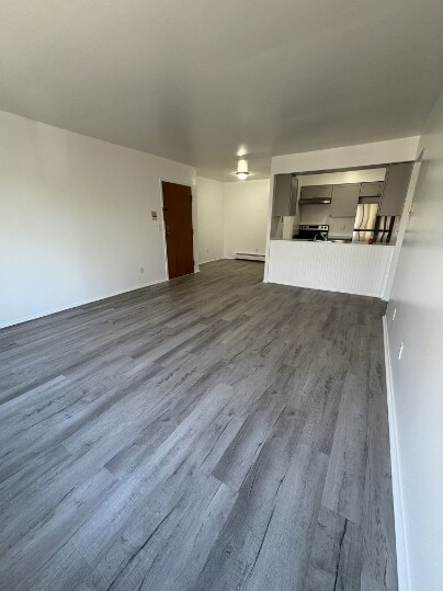 Building Photo - 695 Capital Ave NE