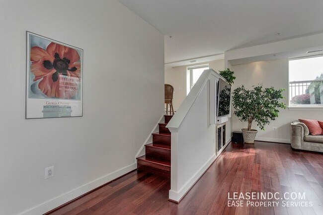 Building Photo - 2425 L St NW