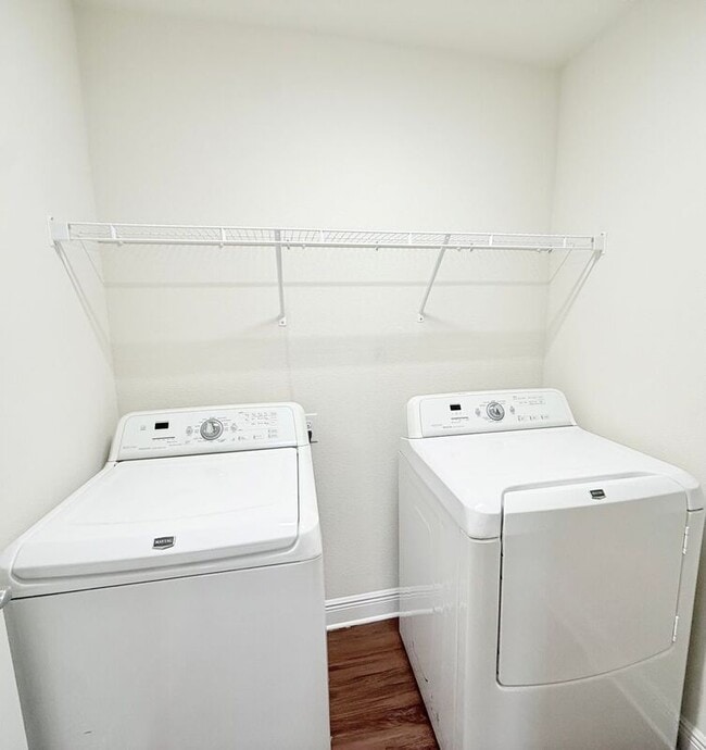 Building Photo - 5167 Carmell Ridge Cir