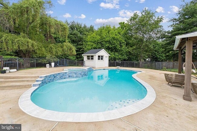 Building Photo - 606 Brockman Ct