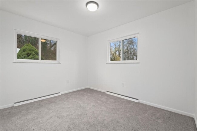 Building Photo - 1303 Cloverdale St