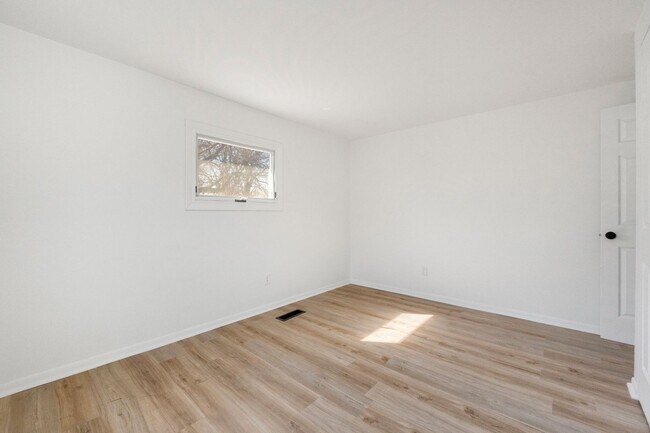 Building Photo - COMING SOON! Updated 3-Bedroom House