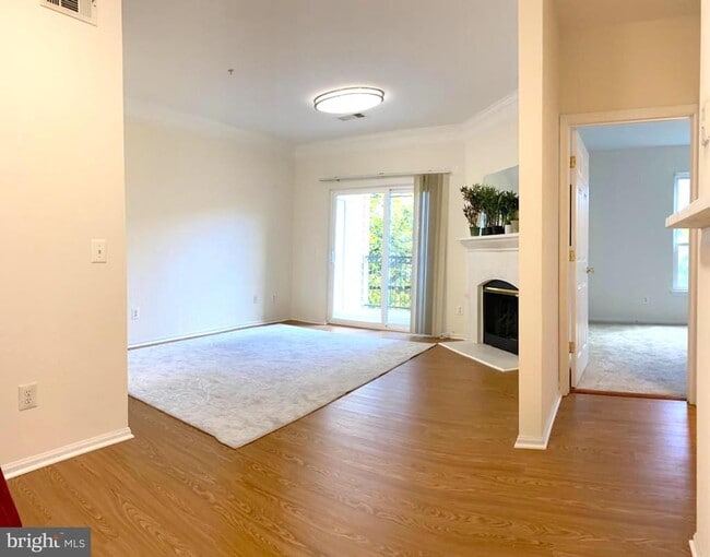 Building Photo - 1580 Spring Gate Dr.