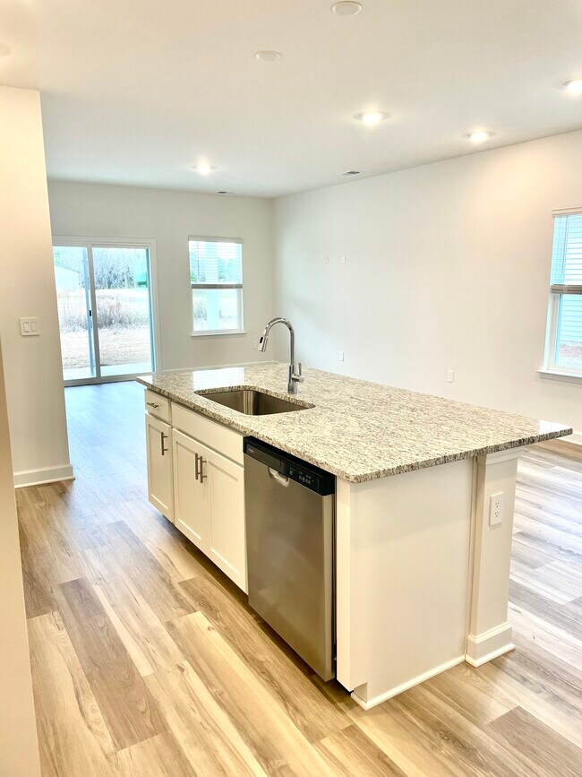 Building Photo - 1073 Lauryn Oak Lp