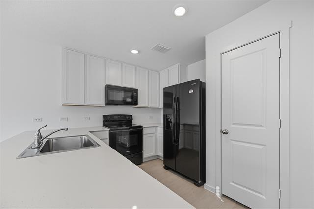 Building Photo - 823 Sandhill Crane Ln