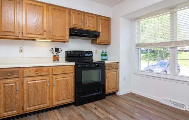 Building Photo - 436 Spalding Ct