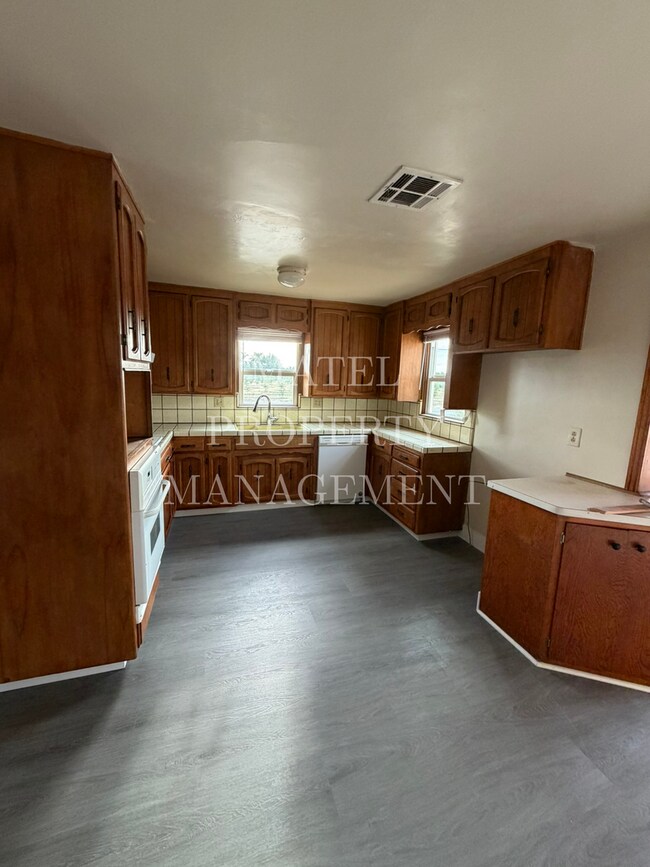 Building Photo - 2113 Illinois Ave