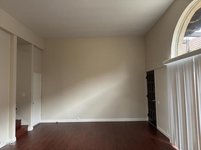 Building Photo - 113 N Almansor St