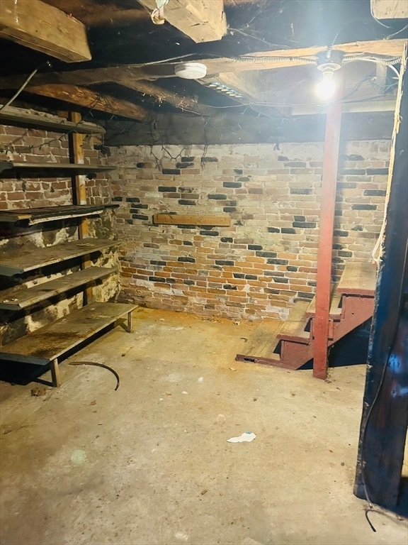 Building Photo - 331-333-333 E Main St