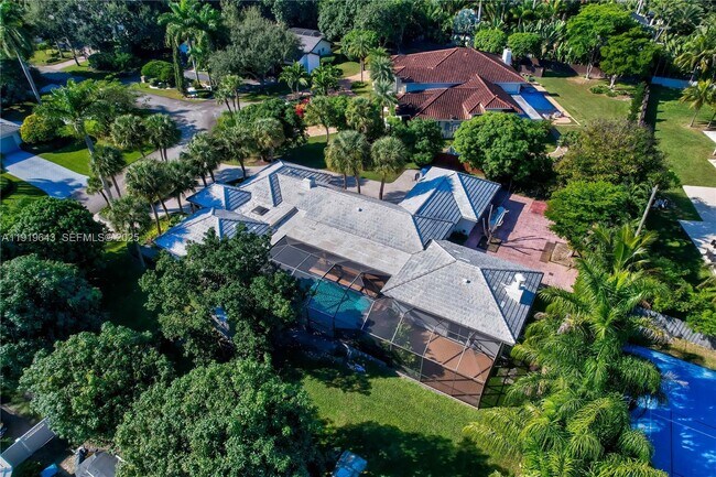 Building Photo - 6731 SW 138th St