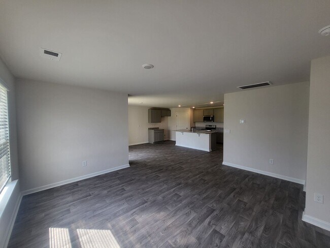 Building Photo - 4 bedroom/2 bath home in Aynor - SPECIAL! ...