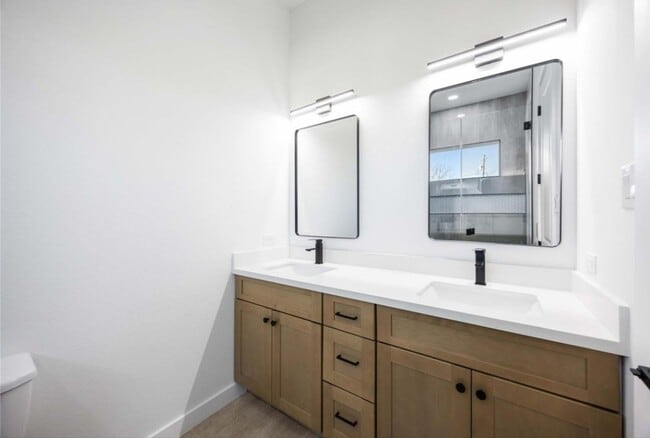 Building Photo - 4429 Aledo St