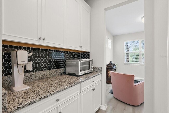 Building Photo - 3010 Adams Cross Dr