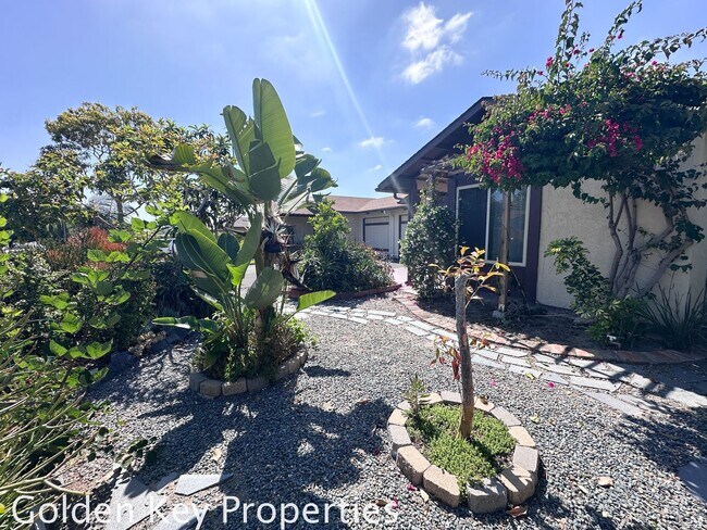 Building Photo - Remodeled single-level home in Peacock Hills (55+ Community)