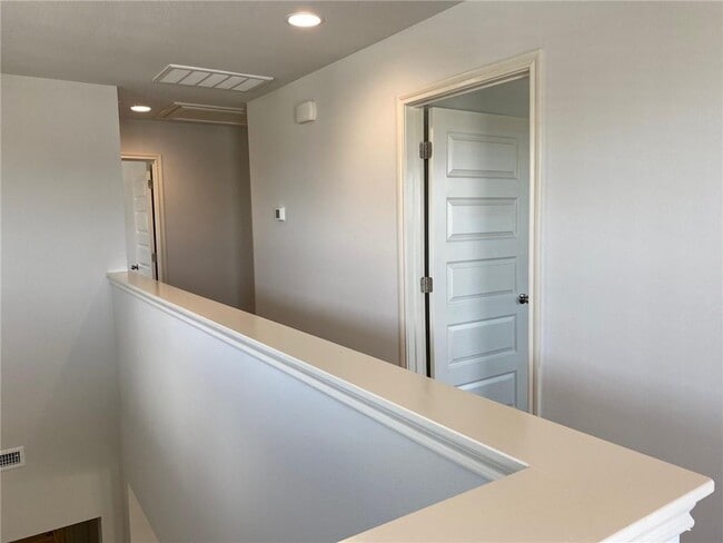 Building Photo - 8301 Daisy Cutter Crossing