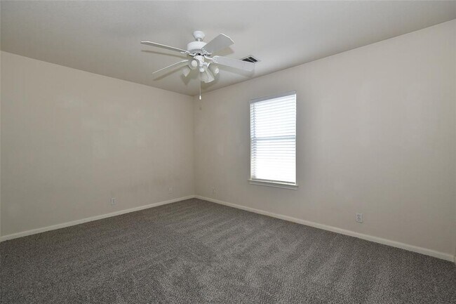 Building Photo - 16807 Luckenwald Dr