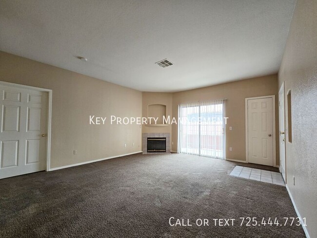 Building Photo - 2 BR CONDO IN GATED COMMUNITY W/ POOL AND ...