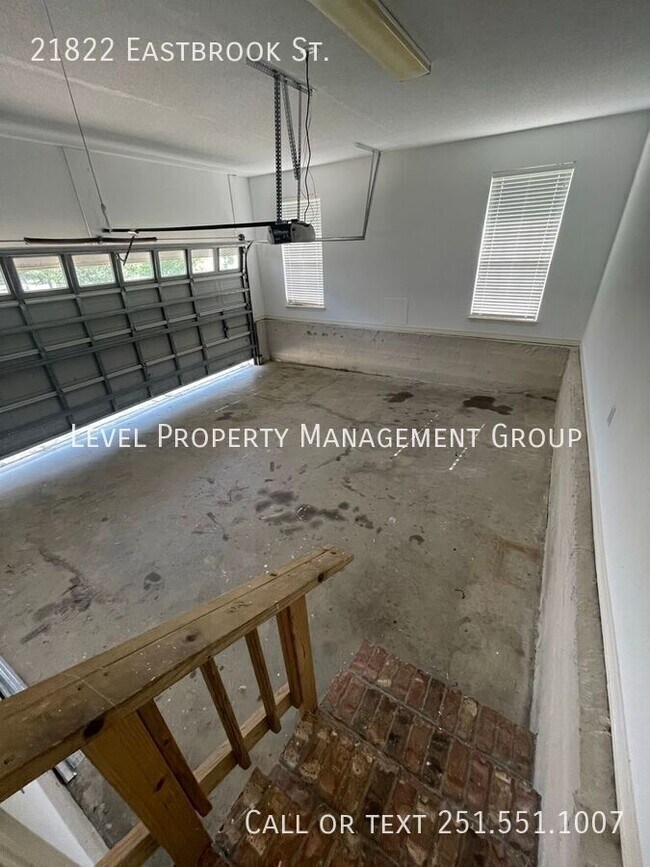 Building Photo - 21822 Eastbrook St