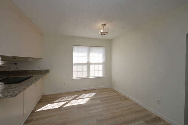 Building Photo - 3063 Schroer Dr