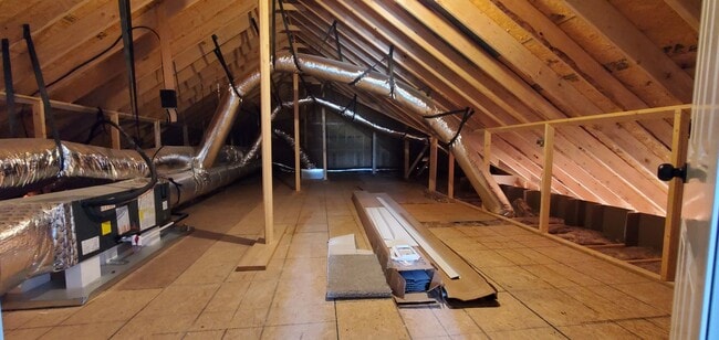 Building Photo - Beautiful New Construction Home with Spacious Layout