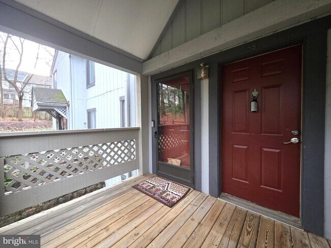 Building Photo - 58 Windbrooke Cir