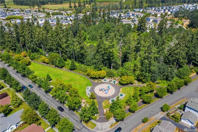Building Photo - 2085 Bobs Hollow Ln