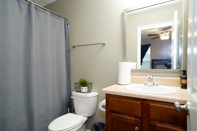 Building Photo - 1992 Greencastle Ln