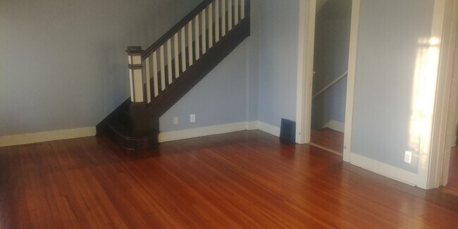 Building Photo - 727 Michigan Ave