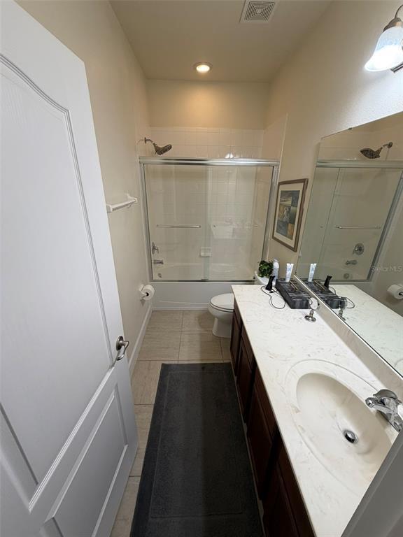 Building Photo - 4052 Oak Tree Dr