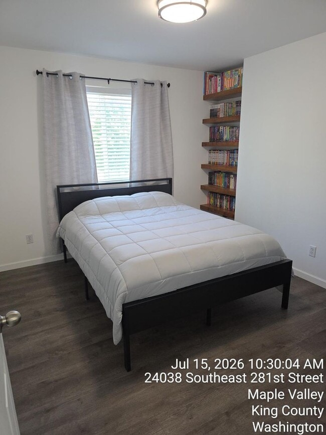 Building Photo - 4-Bedroom Corner-Lot Home | Central A/C | Carpet-Free Living | Walk to Schools, Parks and Cedar R...