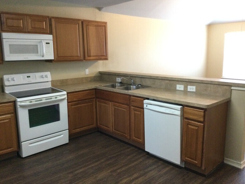 Building Photo - 5589 Hunters Bend Ln