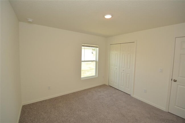 Building Photo - 11 Roxland Ln
