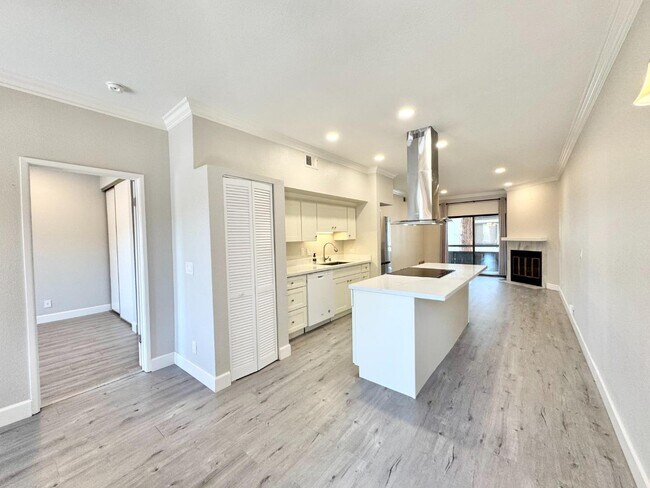Building Photo - 1856 Tradan Dr