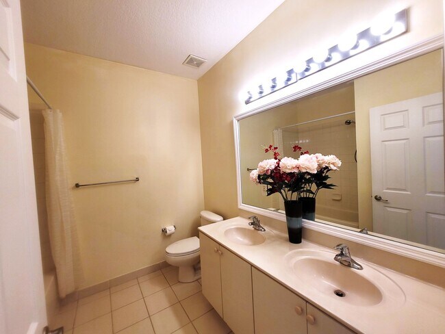 Building Photo - Vero Beach Florida Vero Beach Rent, LLC and Rental Property Management Company