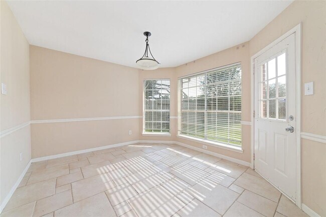 Building Photo - 4219 Margate Dr