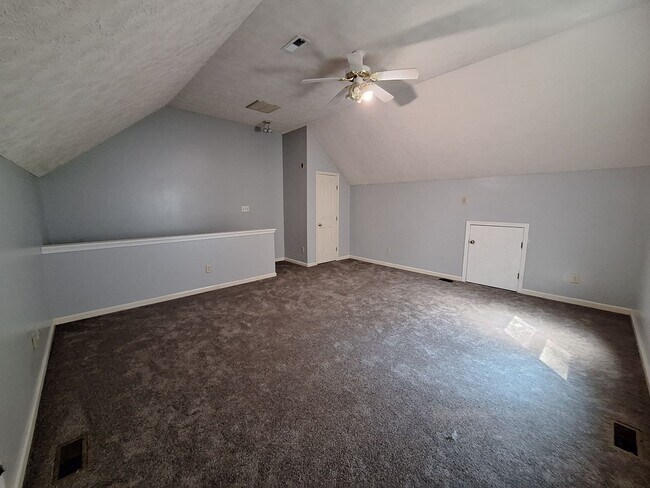 Building Photo - 212 Earle Ct
