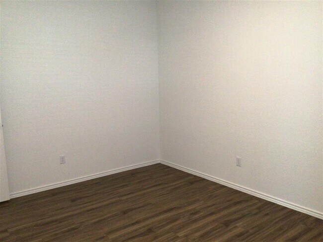 Building Photo - 565 Big Rocky Bend