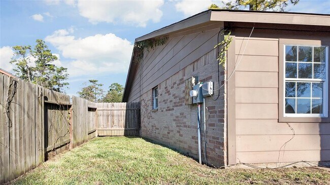 Building Photo - 4706 Glendower Dr