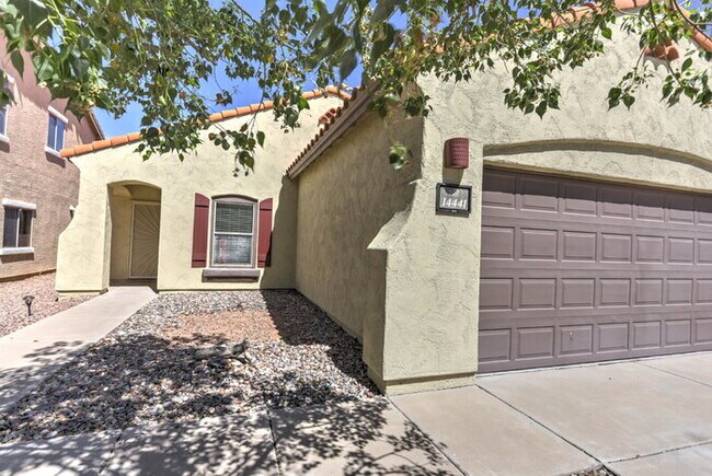 Building Photo - Rancho Sahuarita