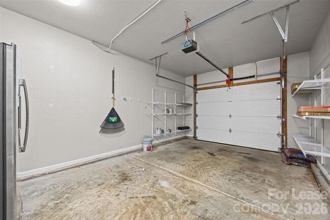 Building Photo - 2330 Mirage Pl