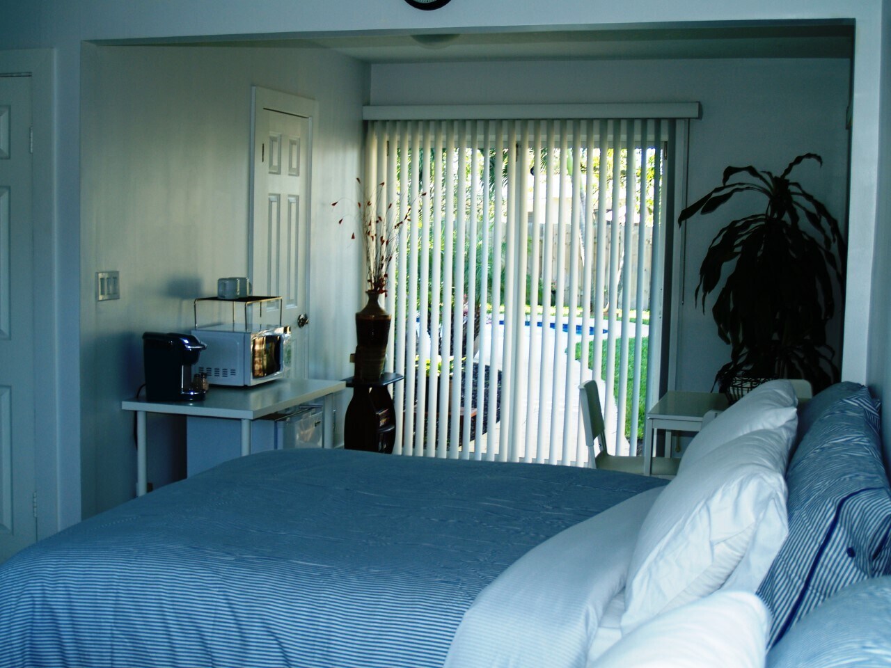 Building Photo - 765 E Dayton Cir