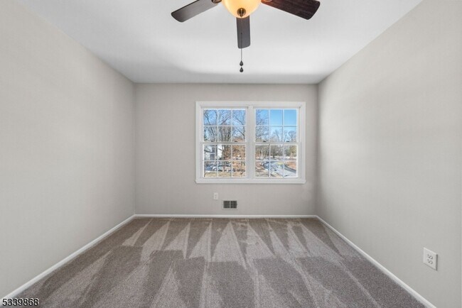 Building Photo - 231 Sutphin Ln