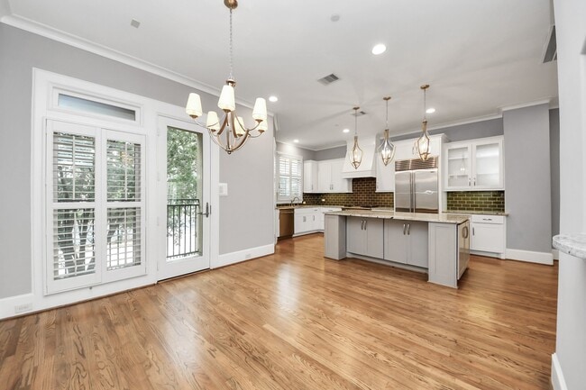 Building Photo - 12790 Yorkstone Dr