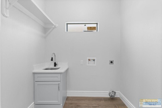 Building Photo - 2170 Portofino Blvd