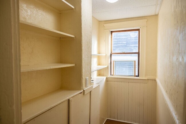 Building Photo - 42 Dorchester St