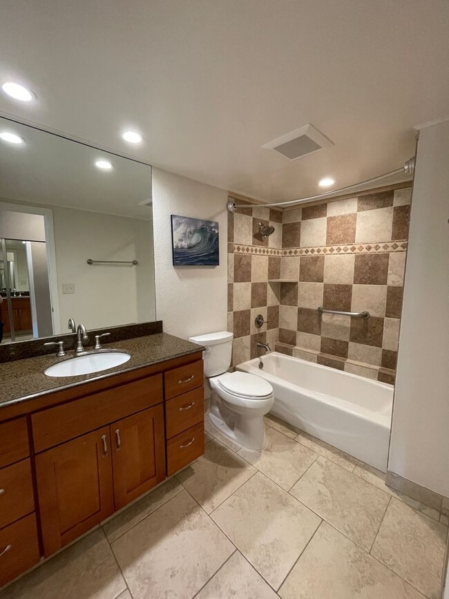 Building Photo - Lahaina Shores furnished studio units avai...