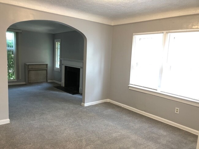 Building Photo - 3633 Lynnfield Rd