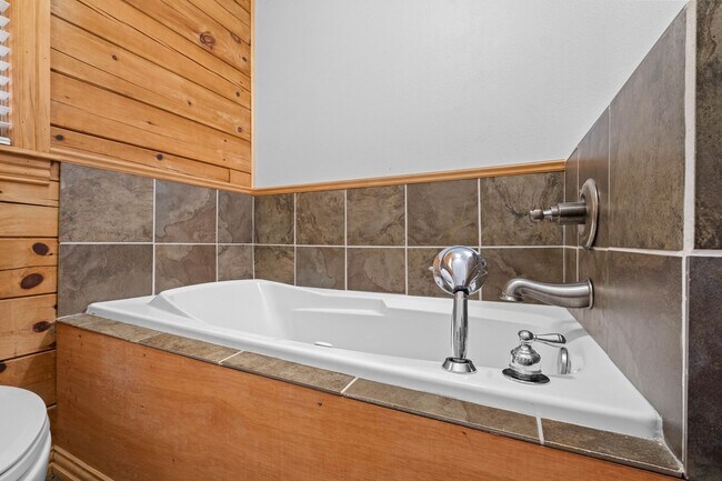 Building Photo - Peaceful 3BR Home with Wrap Around Patio | Lake Access within walking distance