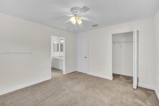 Building Photo - 5271 SW 173rd Ave